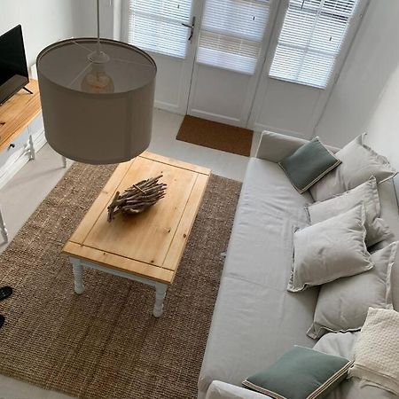 Gite La Petite Maison Guîtres Esterno foto
