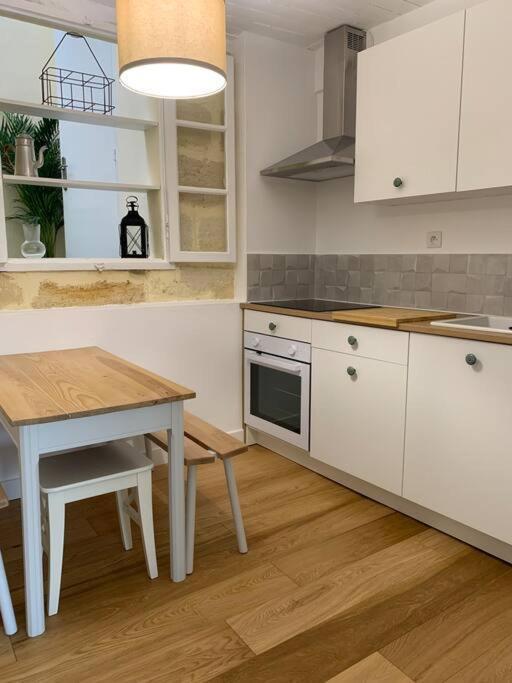 Gite La Petite Maison Guîtres Esterno foto