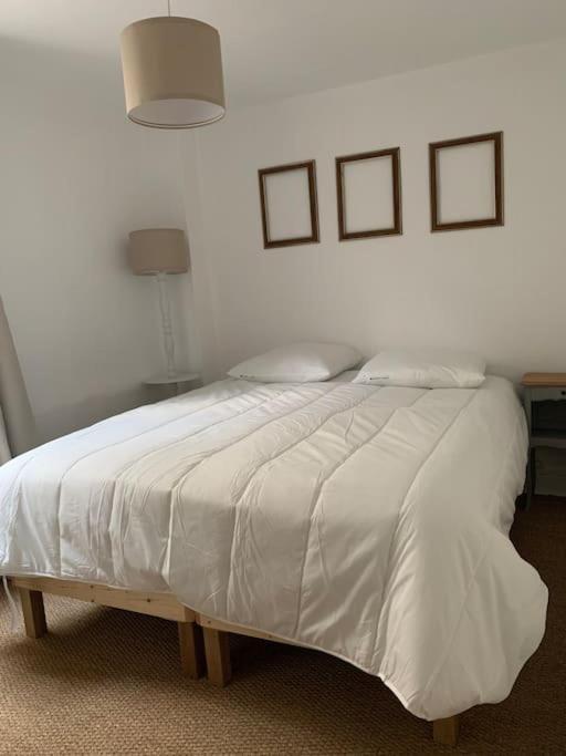 Gite La Petite Maison Guîtres Esterno foto